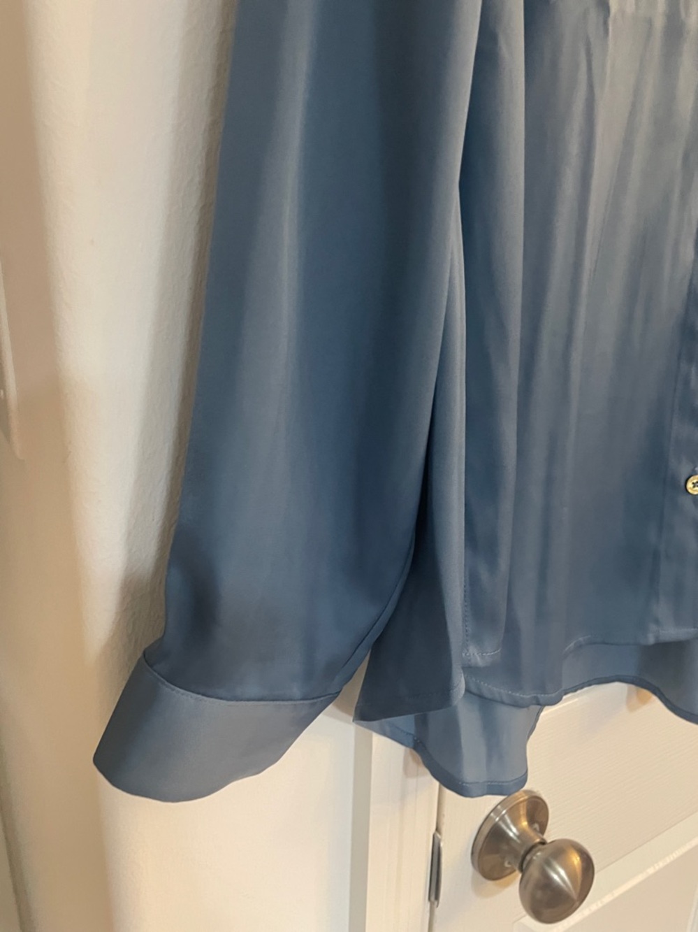 Michael Kors Blue Satin Button-Front Shirt in Xlg - Picture 5 of 7